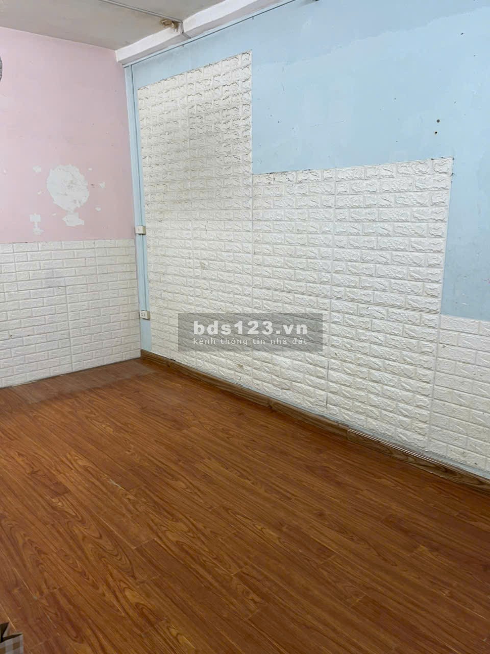 Chính chủ cho thuê căn hộ Tập thể số 8 Trần Quốc Toản