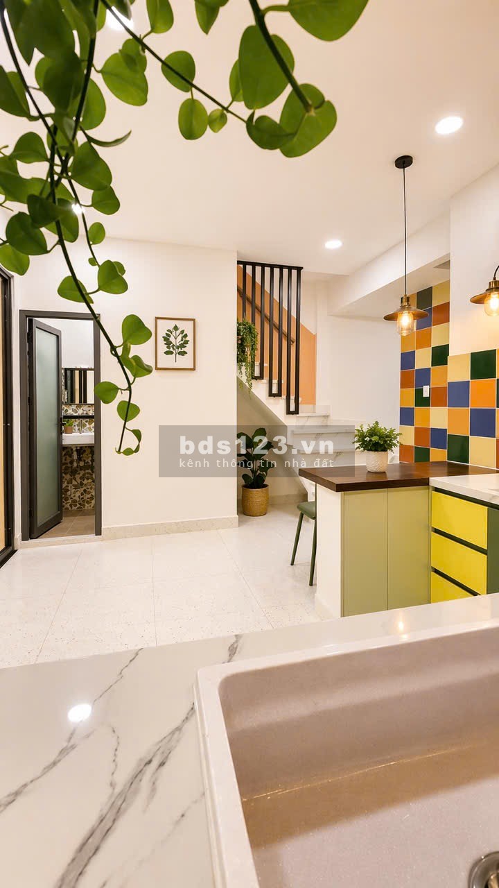 NHÀ MỚI LÔ GÓC - VỪA Ở VỪA KINH DOANH - HẺM 4M THÔNG TỨ TUNG…