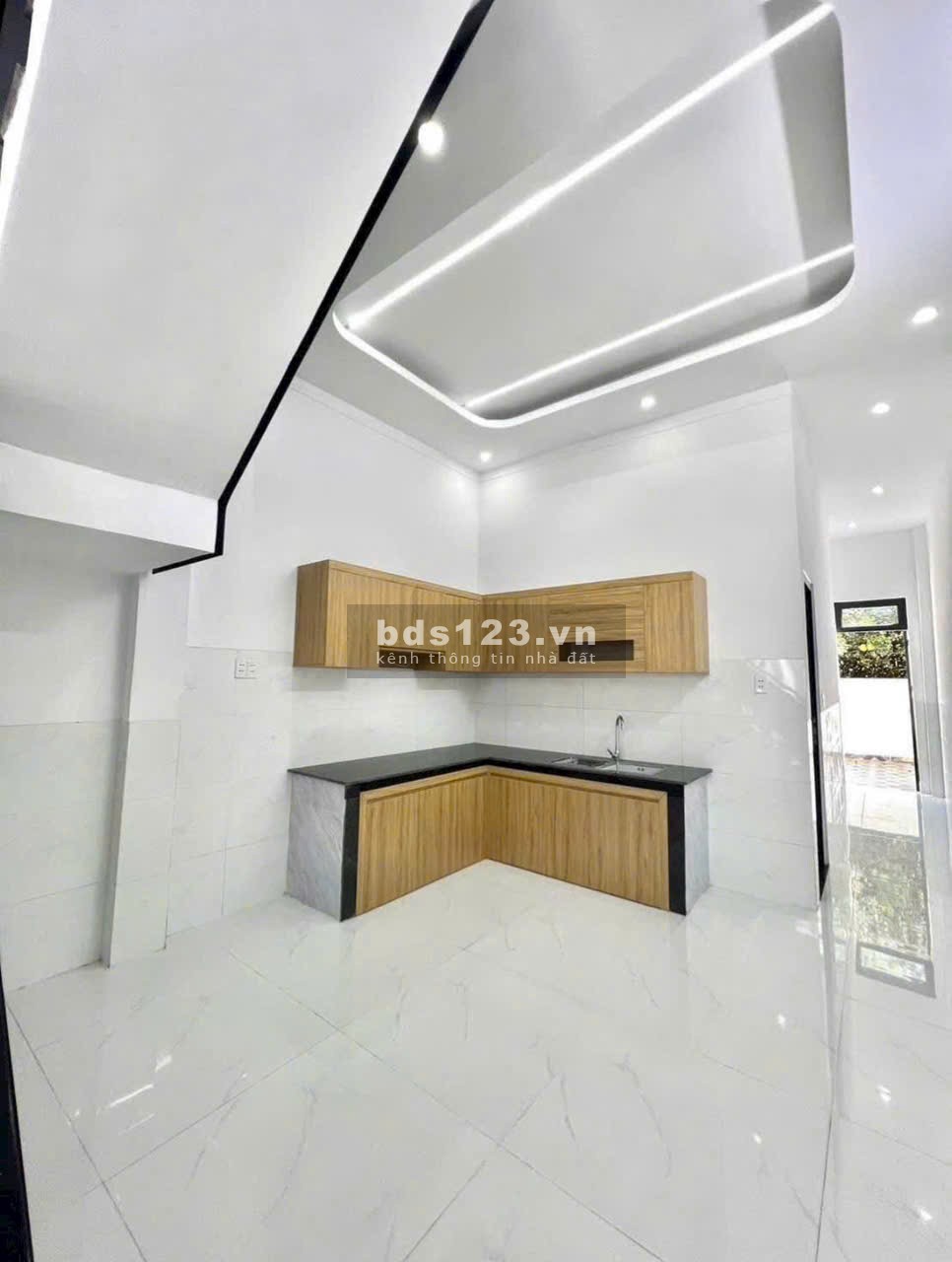 NHÀ 1 TRỆT 1 LẦU – NGAY UBND TÂN TRIỀU