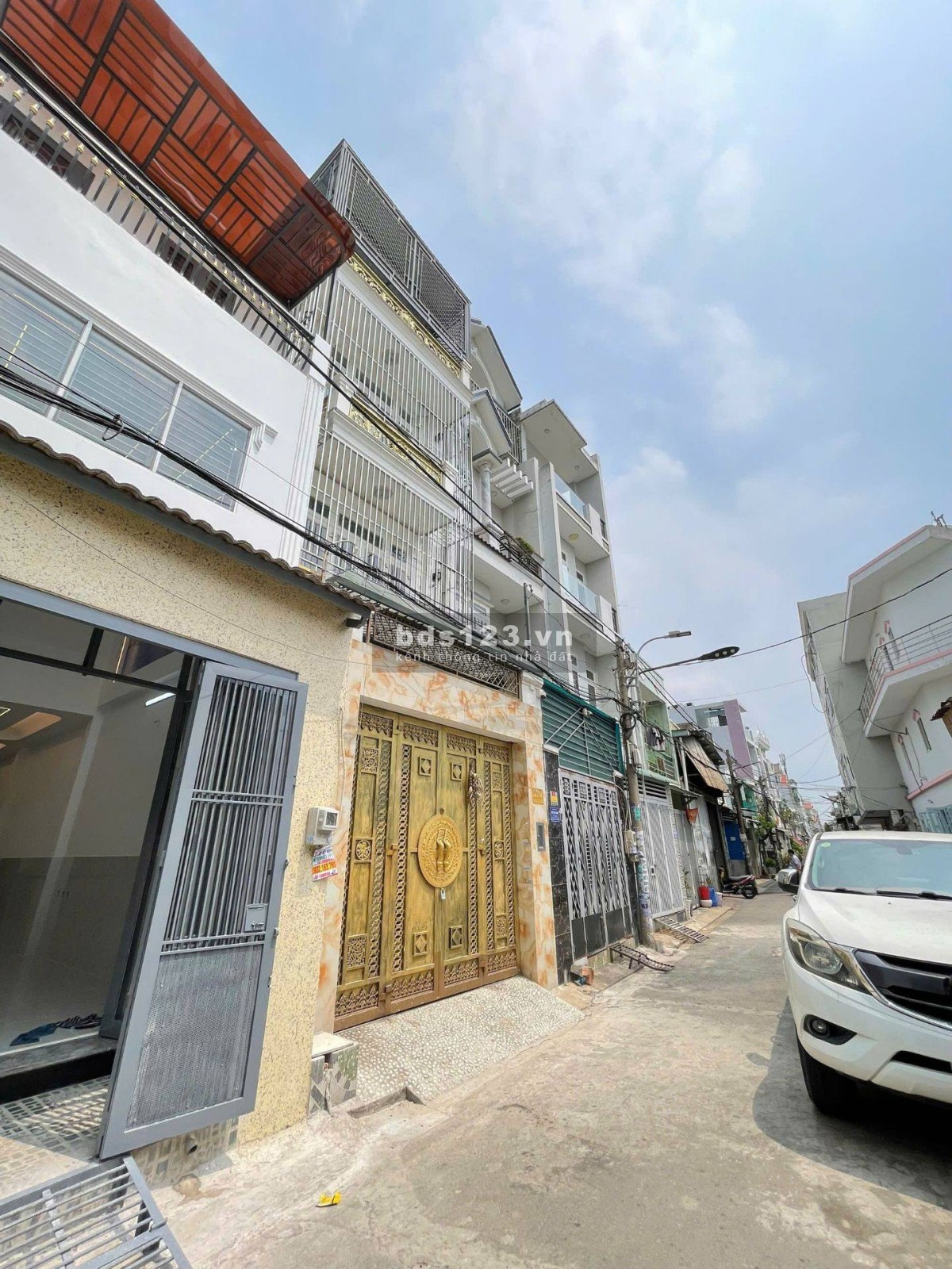 BÁN NHÀ MỚI SÁT TÊN LỬA-MẶT ĐƯỜNG NHỰA 7M - 3 TẦNG SÂN…