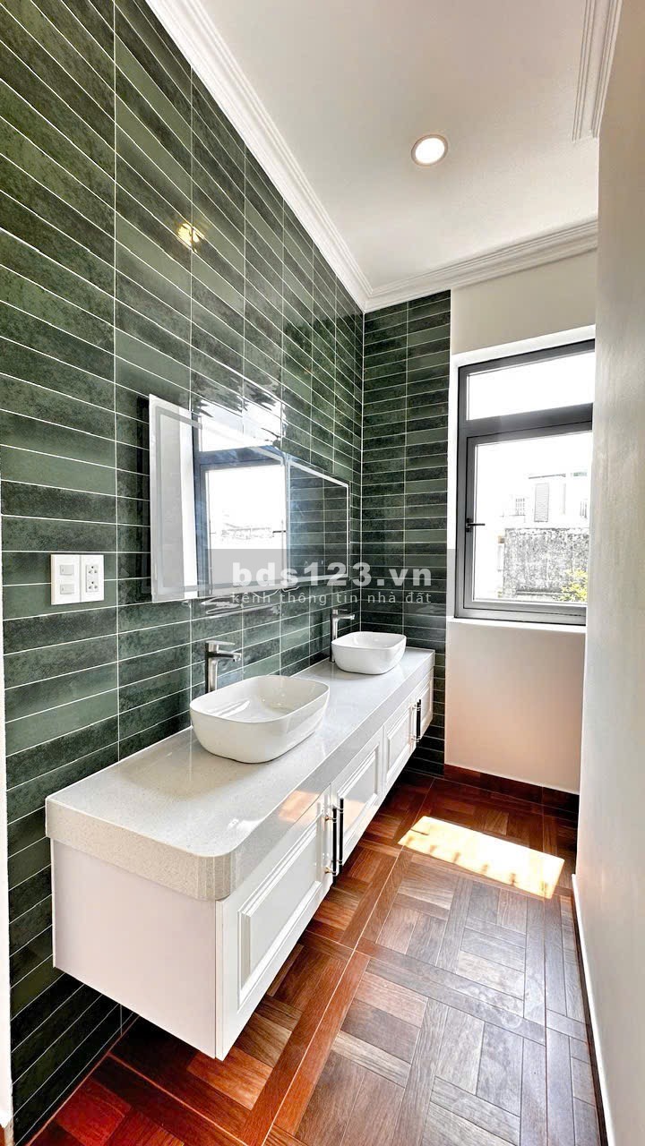 NHÀ MỚI TỪ MÓNG - SẴN THANG MÁY - FULL NỘI THẤT XỊN - NGANG…