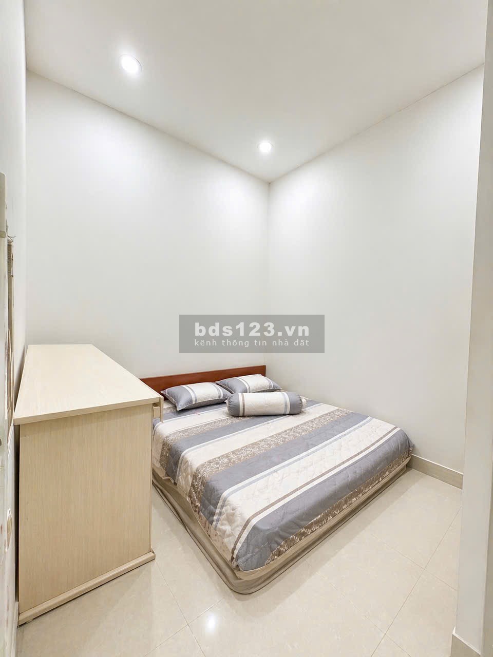 HẺM XE HƠI THẲNG 1 TRỤC - BÙI VĂN BA - THÔNG SỐ ĐẸP - HƠN 5 TỶ