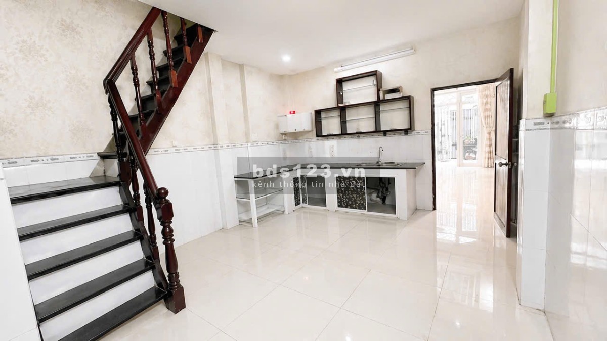 NHÀ SÁT HẺM XE HƠI - NGAY CẦU HIMLAM - VỪA Ở VỪA KINH DOANH -…