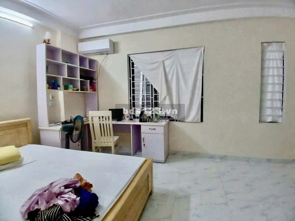 BÁN GẤP NHÀ Hai Bà Trưng Đại La- 25m2*4T - 6,5 tỷ - NGÕ THÔNG-1…