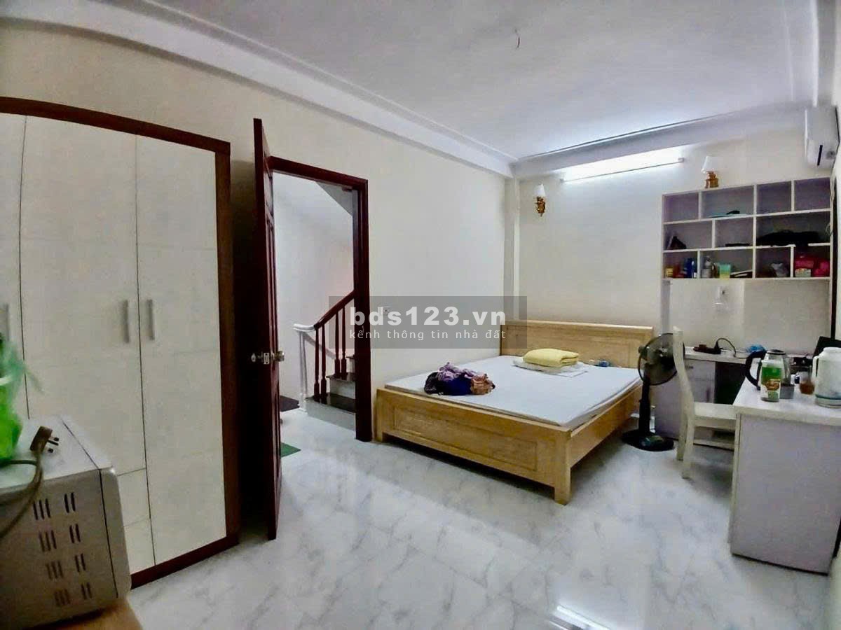 BÁN GẤP NHÀ Hai Bà Trưng Đại La- 25m2*4T - 6,5 tỷ - NGÕ THÔNG-1…