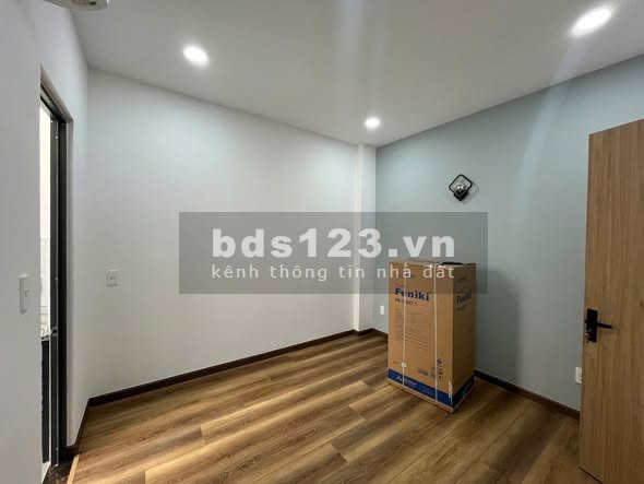 Cho thuê căn hộ Studio tách bếp, cửa sổ trời mới 100% tại…