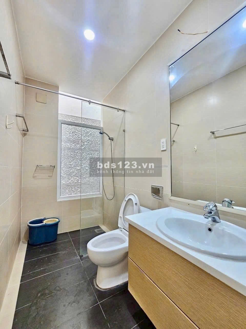 Cho thuê nhà phố rộng thoáng mục đích ở hoặc kết hợp văn phòng