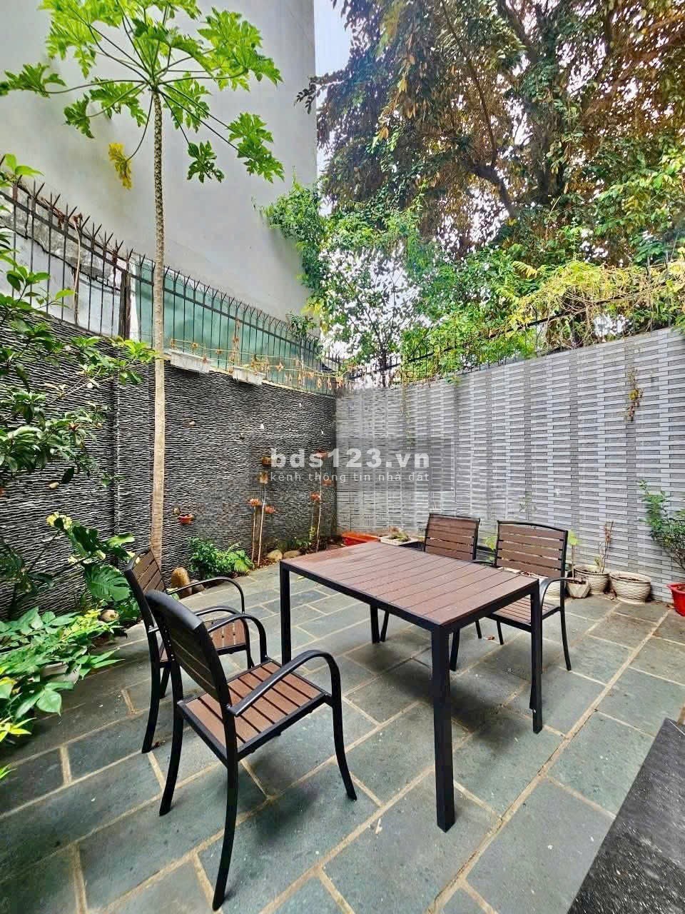 Cho thuê nhà phố rộng thoáng mục đích ở hoặc kết hợp văn phòng