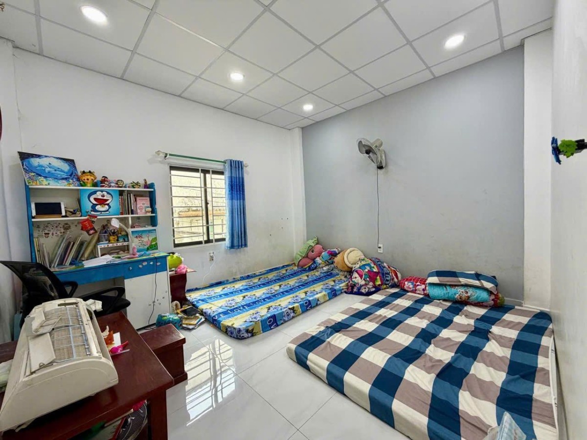 LÔ GÓC TÂY THẠNH TÂN PHÚ – GẦN CHỢ – 40M² – 3.9 TỶ (Ở…