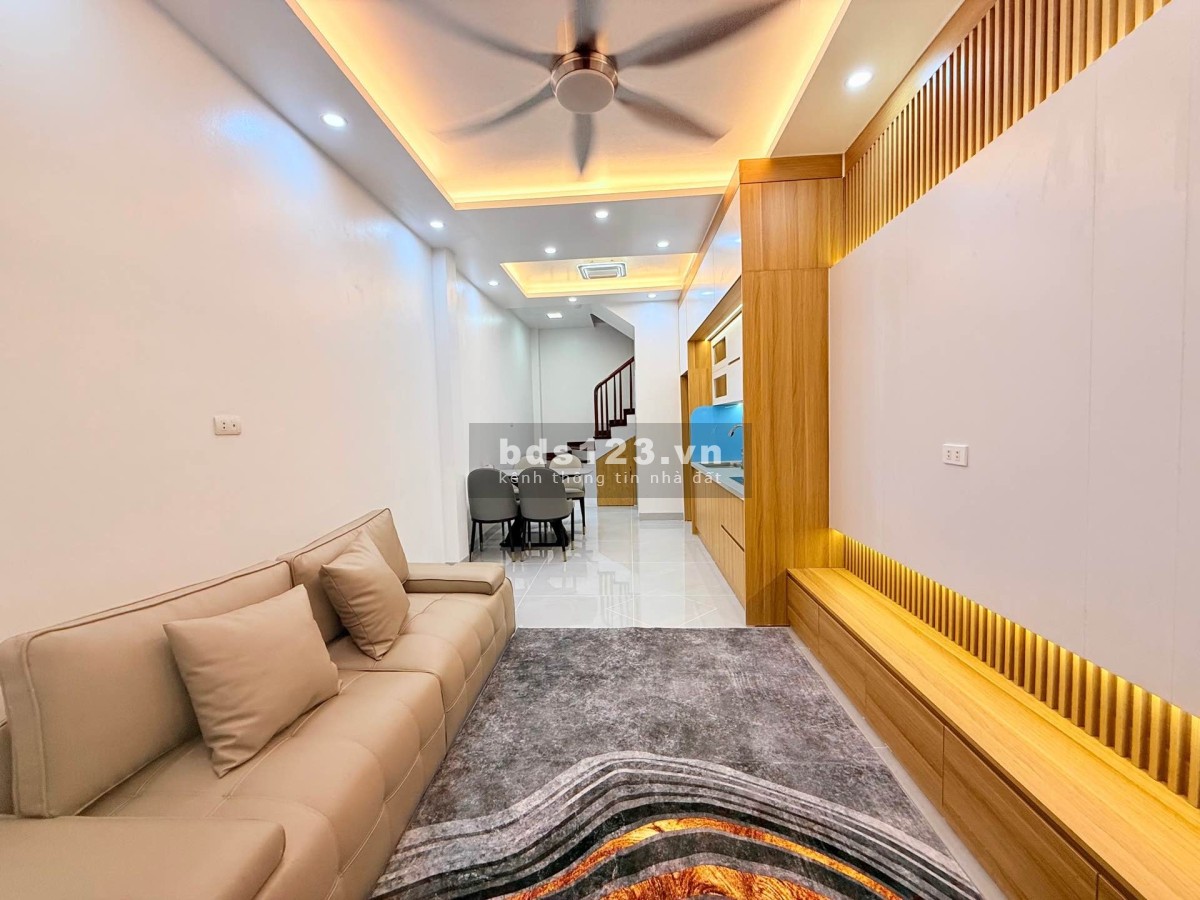 CHỈ 9.X TỶ SỞ HỮU NGAY CĂN NHÀ KHU VIP CẦU GIẤY, 36M2, FULL…