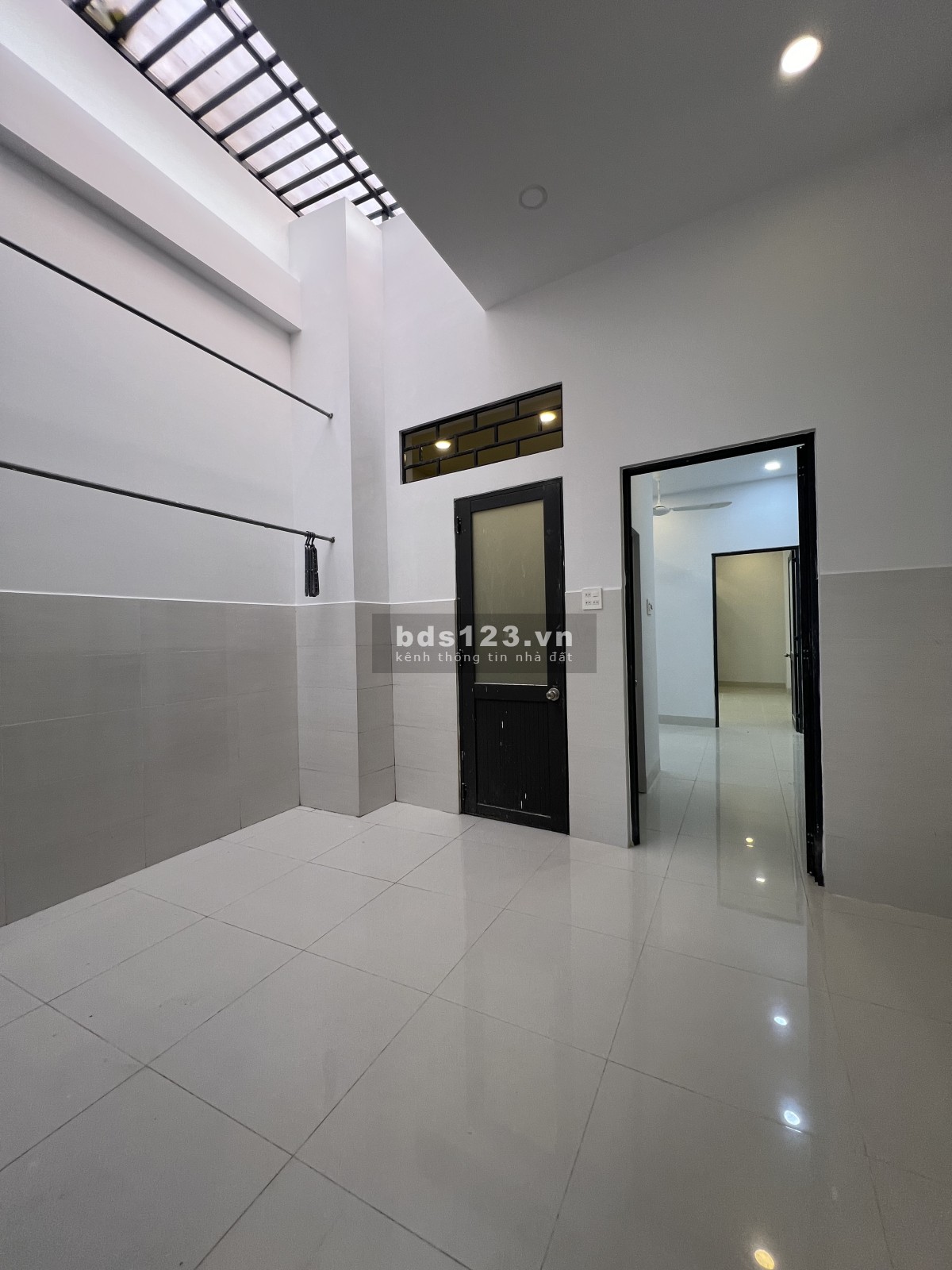 Bán nhà hẻm oto Phú Thuỷ Phan Thiết cũ