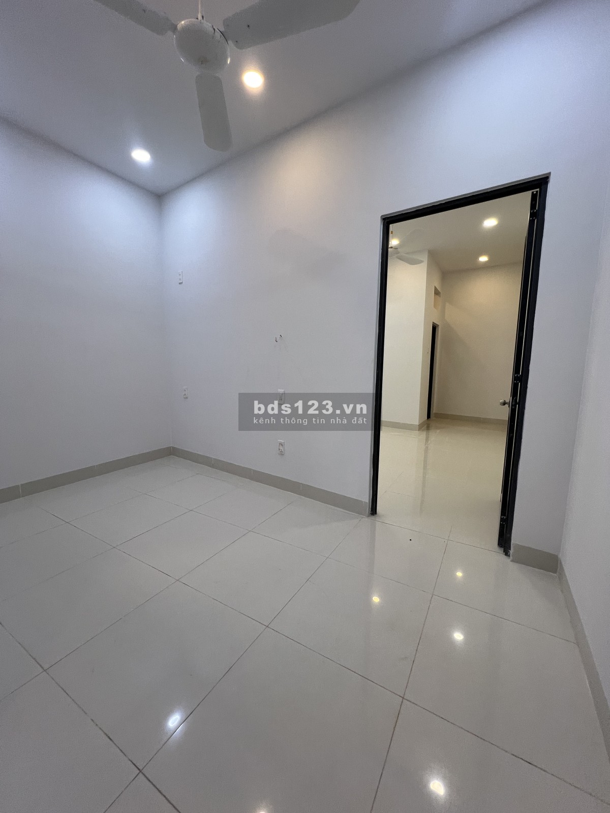 Bán nhà hẻm oto Phú Thuỷ Phan Thiết cũ