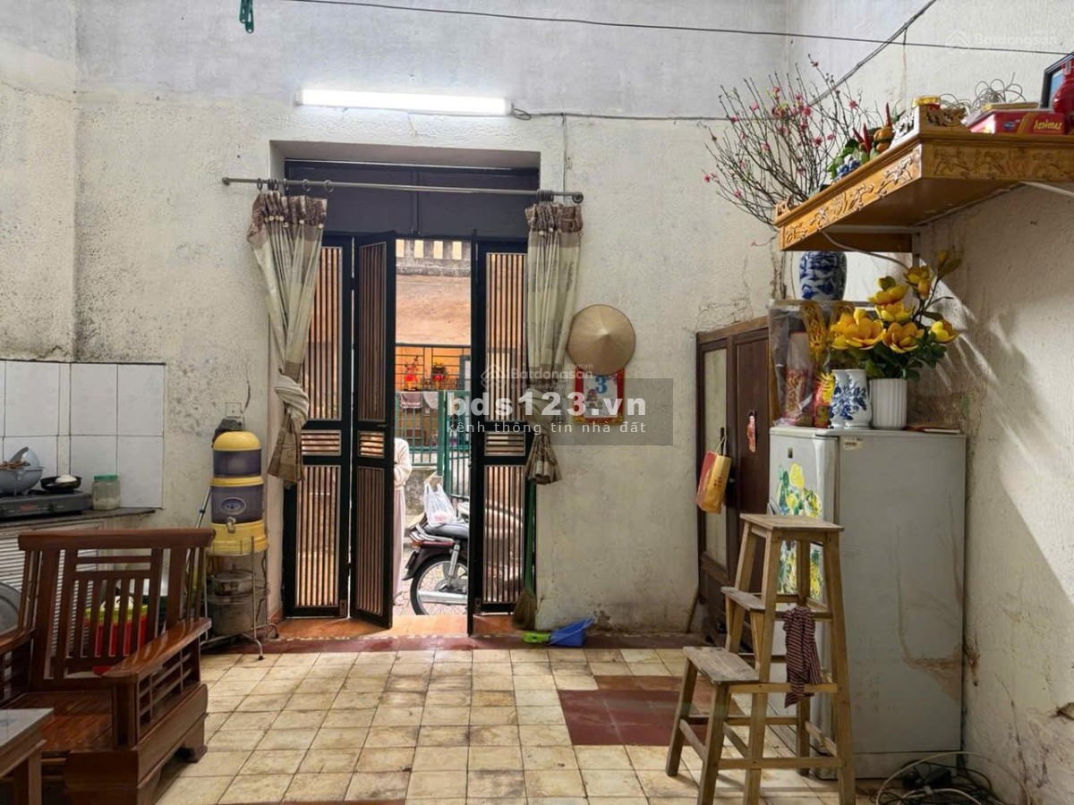Cho thuê nhà làm kho Phố Nguyễn Huy Tự - Hai Bà Trưng, 30m, tầng 1