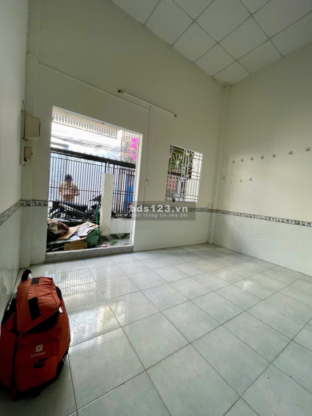  4,5 tỷ - CHỢ HIỆP BÌNH- 2 mặt tiền 48m2 