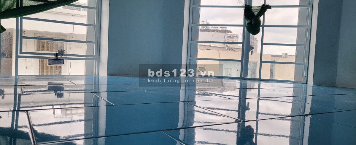 Phòng đẹp, cửa sổ, thang máy, an toàn PCCC, nhiều tiện ích,…