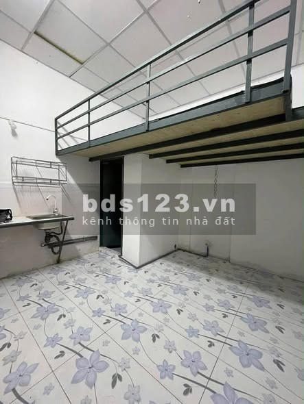 Cho thuê mặt tiền 74/1A Phan Văn Hớn, Q12 - 2.8 triệu/tháng