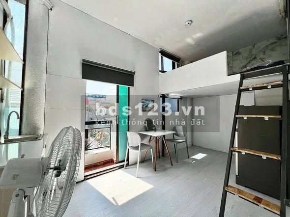 Duplex ban công thoáng tại Phan Xích Long, Phú Nhuận