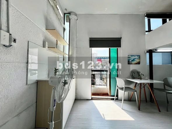 Duplex ban công thoáng tại Phan Xích Long, Phú Nhuận