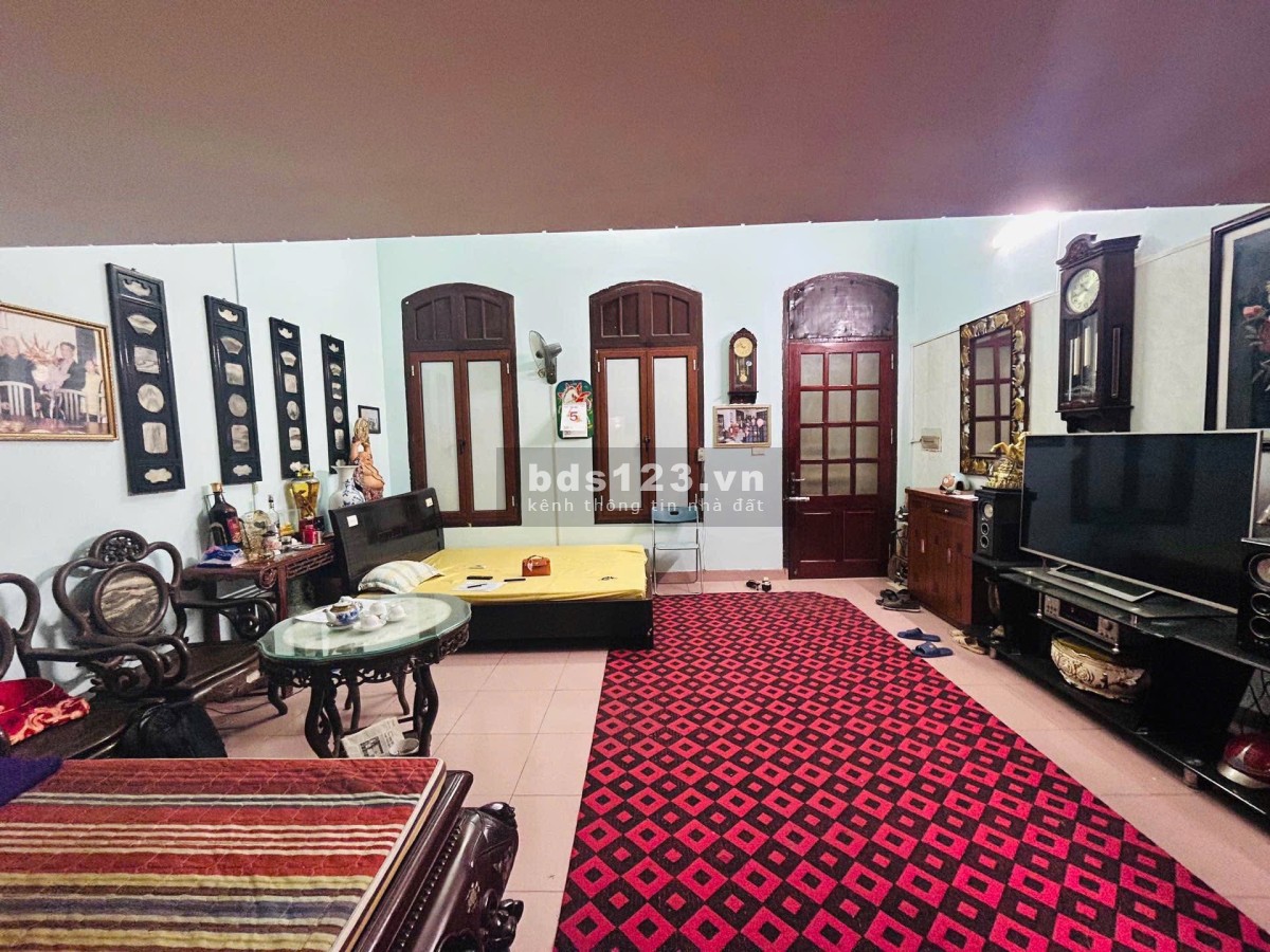 NHÀ PHỐ CỔ 3 TẦNG - KINH DOANH HOMESTAY NGỦ CŨNG RA TIỀN