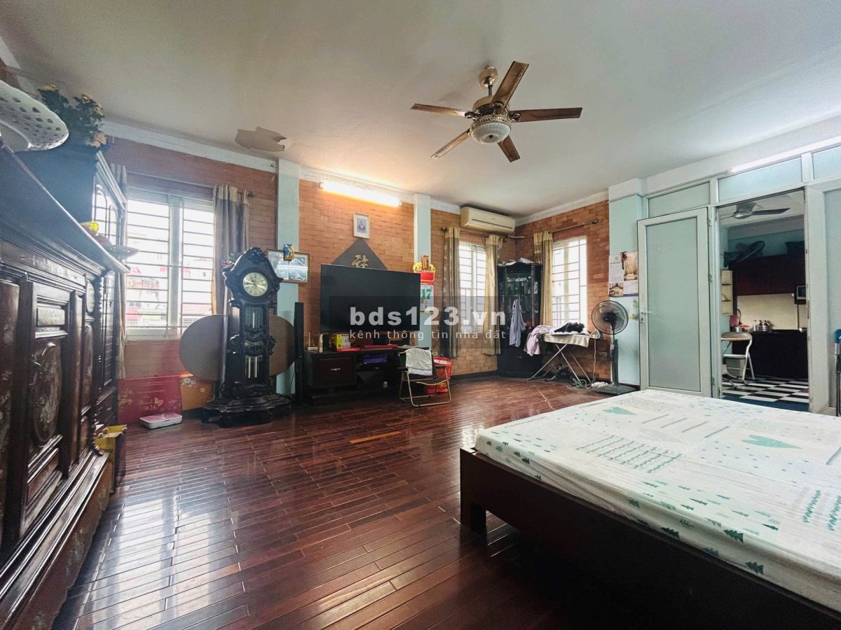 NHÀ PHỐ CỔ 3 TẦNG - KINH DOANH HOMESTAY NGỦ CŨNG RA TIỀN