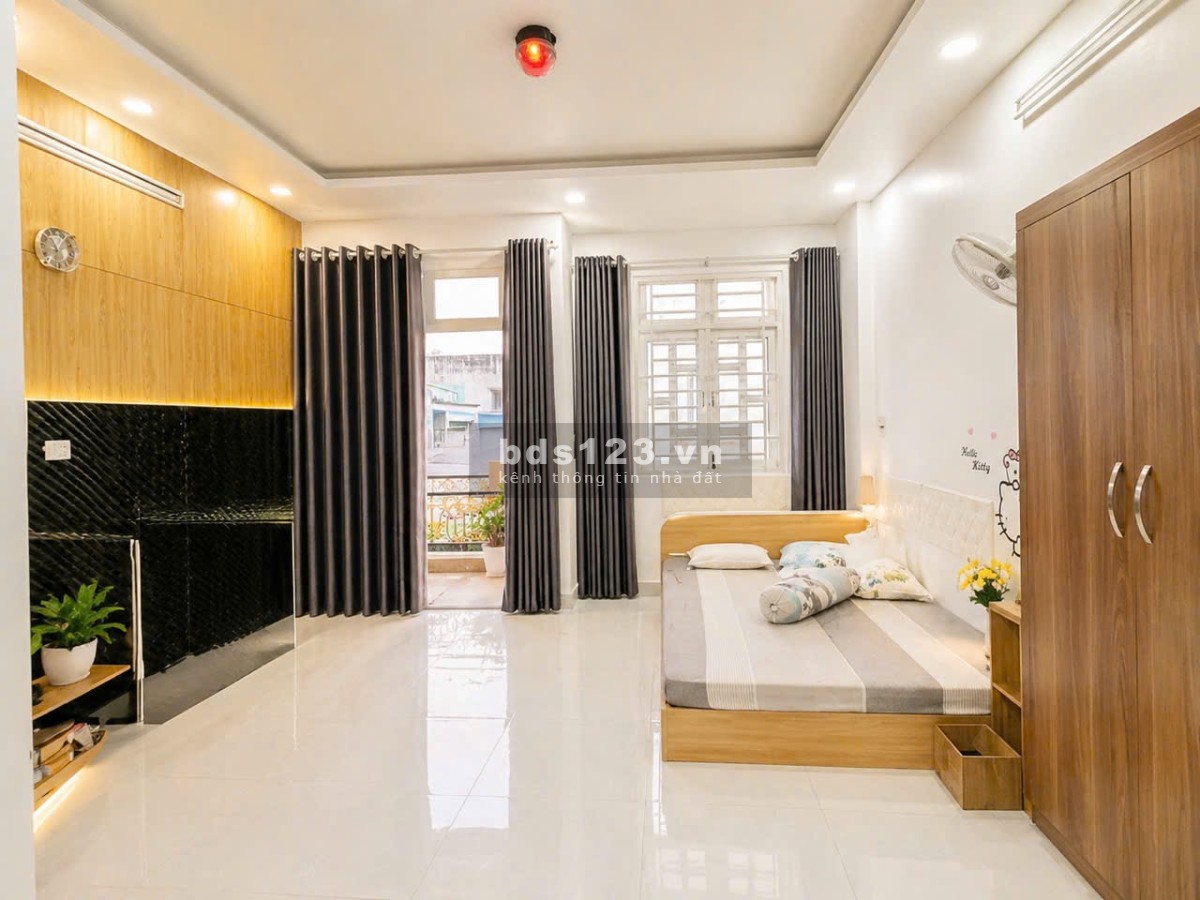 NHÀ SÁT HẺM XE TẢI - HÀNG XÓM HIMLAM - NGANG GẦN 5M - NHỈNH 7 TỶ