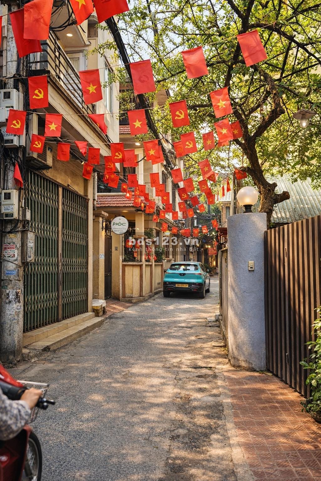 NHÀ ĐẸP XUÂN ĐỈNH – 3 THOÁNG – Ô TÔ CỬA – Ở NGAY KHÔNG…