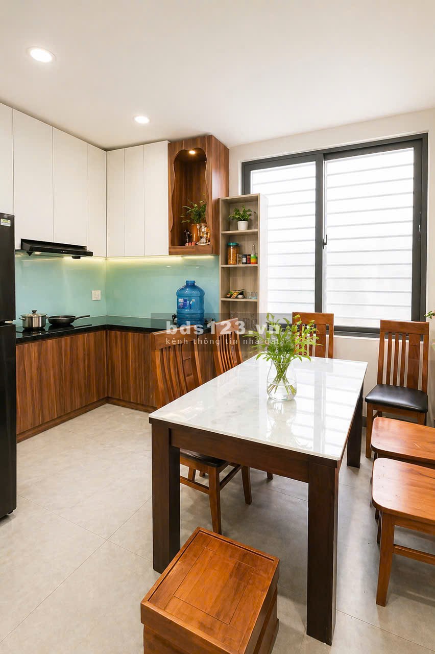 TRUNG TÂM Q7 - NHÀ 2 MẶT HẺM THOÁNG - SÁT MẶT TIỀN - 5PN -…