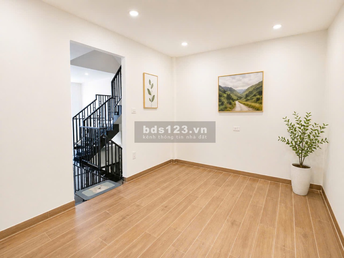 TRUNG TÂM Q7 - NHÀ 2 MẶT HẺM THOÁNG - SÁT MẶT TIỀN - 5PN -…