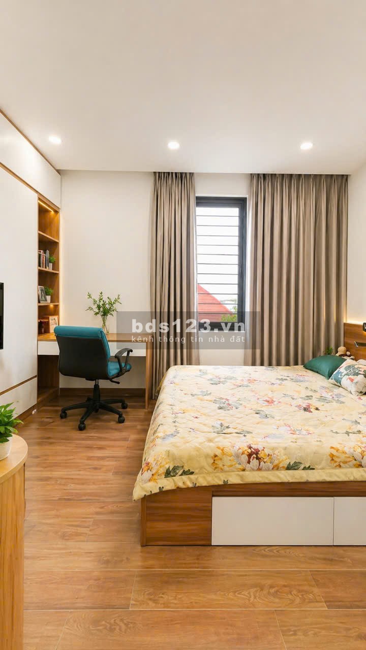 TRUNG TÂM Q7 - NHÀ 2 MẶT HẺM THOÁNG - SÁT MẶT TIỀN - 5PN -…