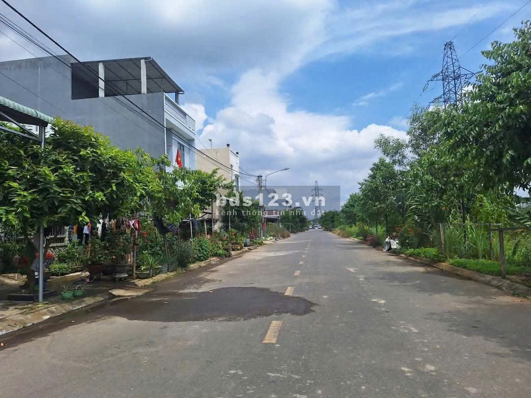 Chính chủ bán đất nền mặt tiền đường 16m ngay khu cây…