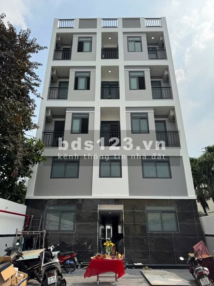 Phòng mới có máy lạnh tại 125 Vườn Lài, An Phú Đông, Q12