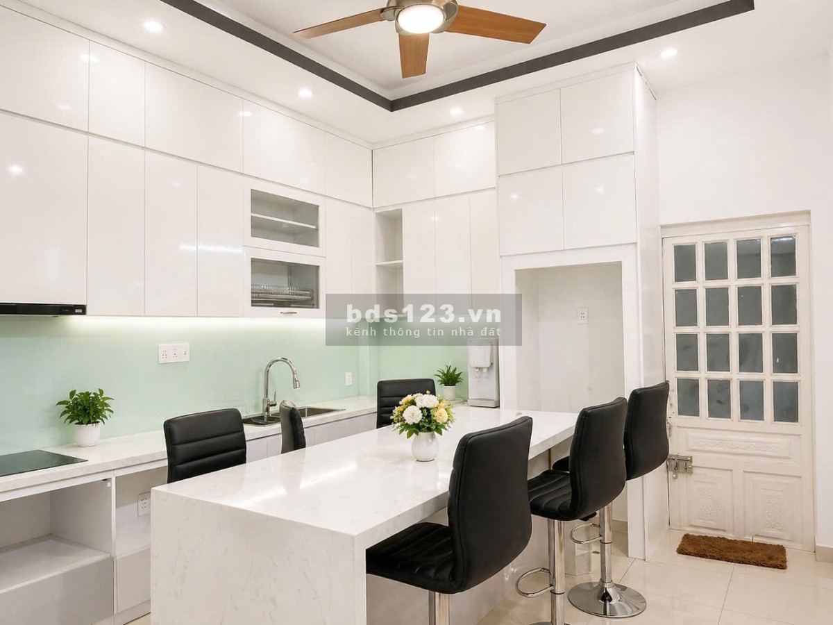 HẺM XE HƠI ĐỖ CỬA - DÒNG TIỀN ỔN ĐỊNH - THÔNG SỐ CHUẨN…