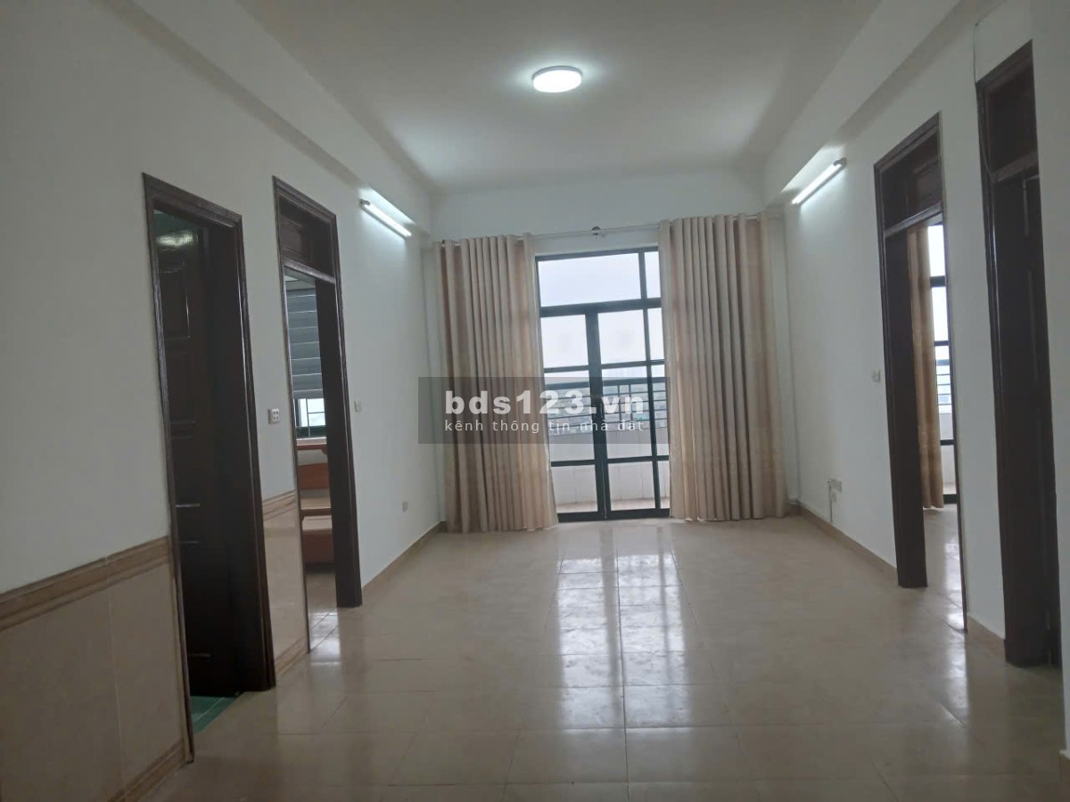 Chính chủ cho thuê lâu dài CH CC đầu hồi 90m2, 3PN, 2WC. ĐT…