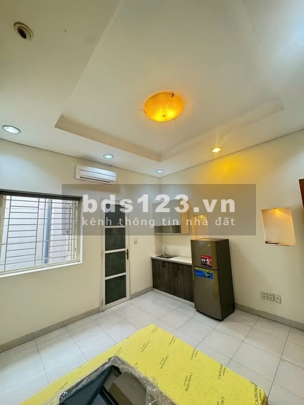 Phòng trọ 25m2 full nội thất, có cửa sổ trời tại 82/14…
