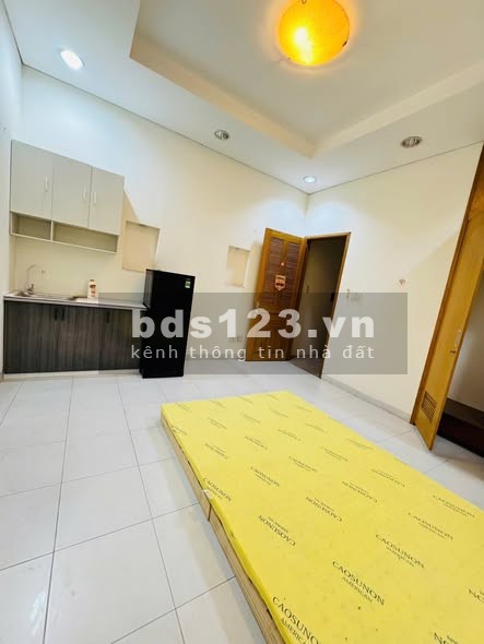 Phòng trọ 25m2 full nội thất, có cửa sổ trời tại 82/14…
