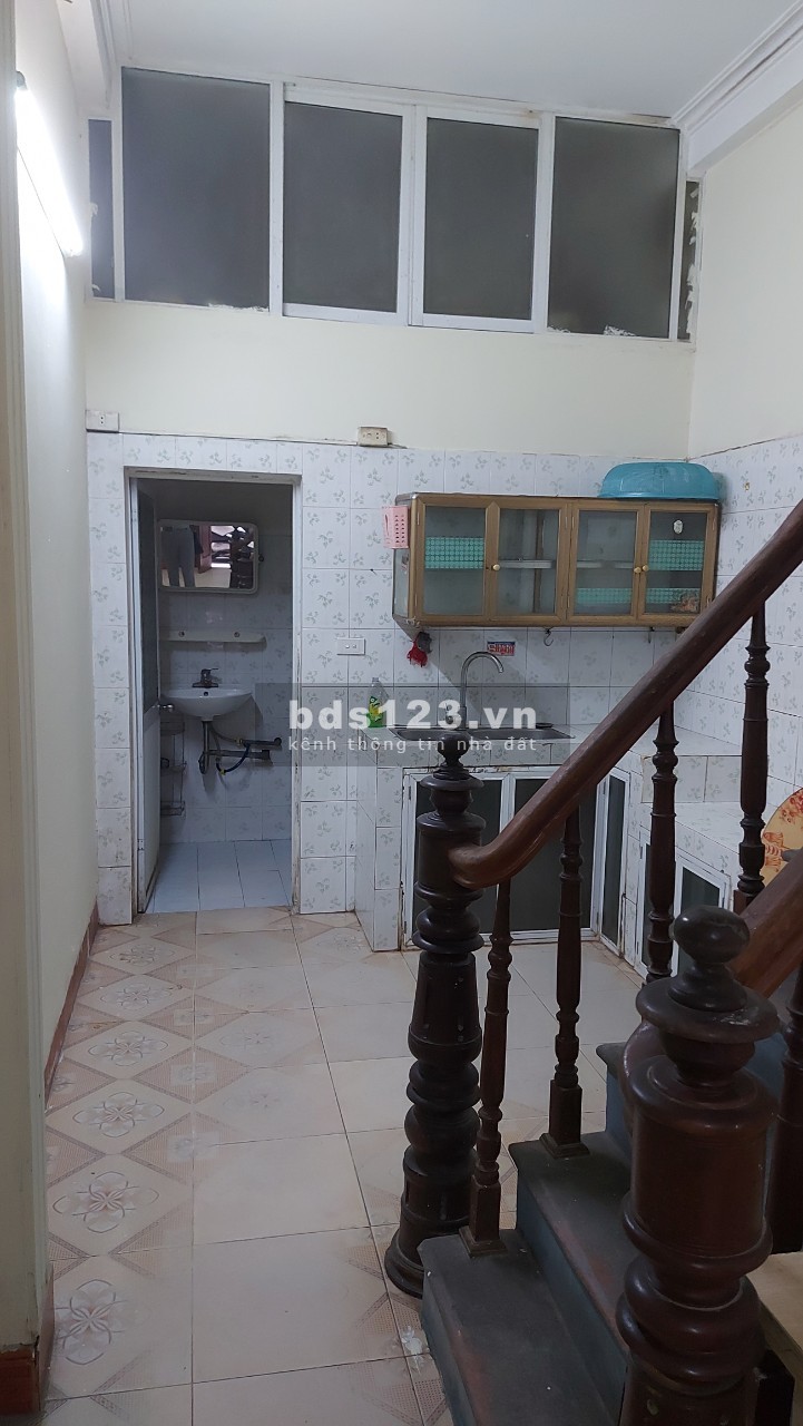 Cho thuê nhà chính chủ 5 tầng đầu ngõ 142 đường Kim Giang