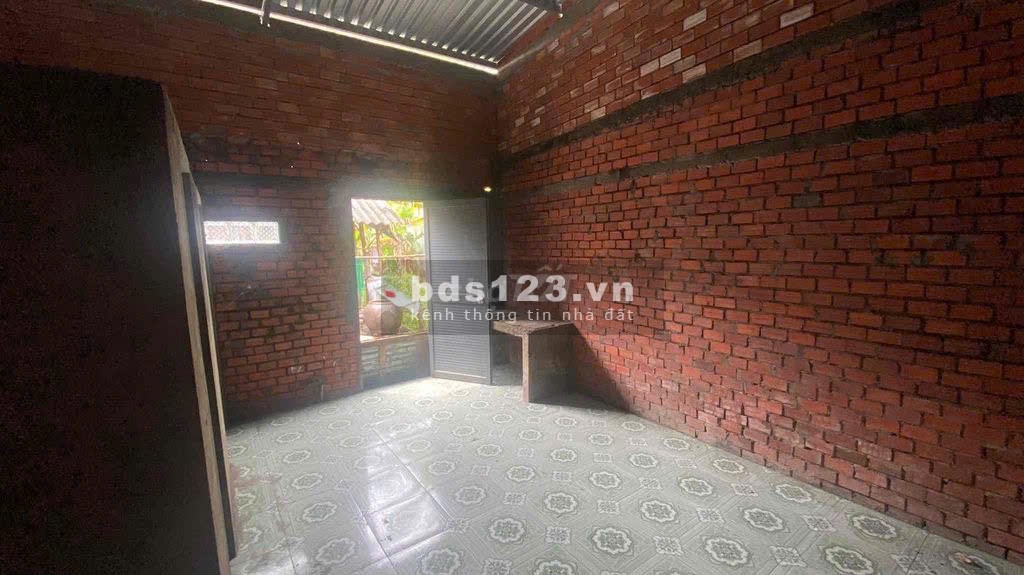 Cần bán nhà KDC xã Mỹ Trung, Tiền Giang (cũ) dt: 5mx18m