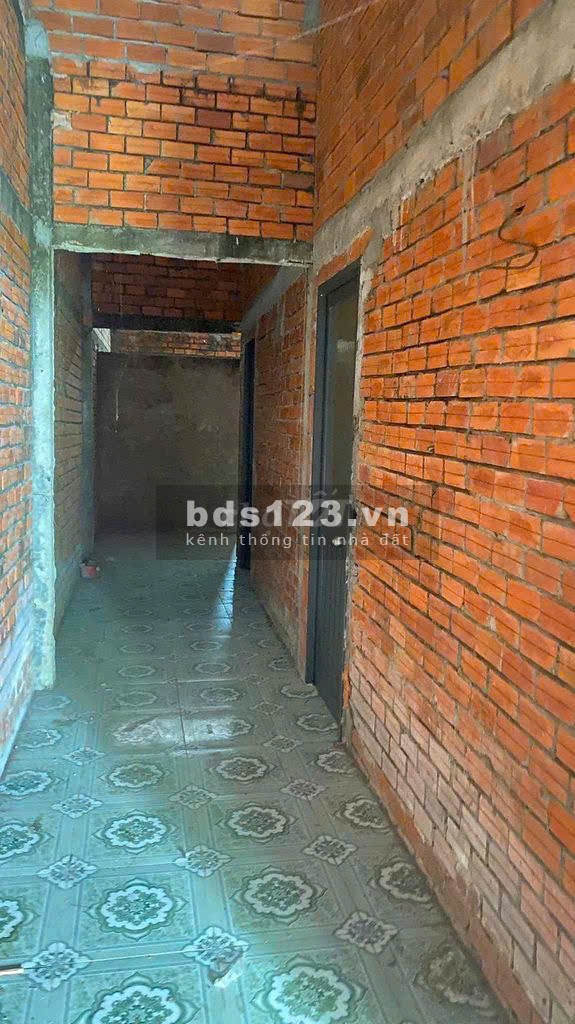 Cần bán nhà KDC xã Mỹ Trung, Tiền Giang (cũ) dt: 5mx18m