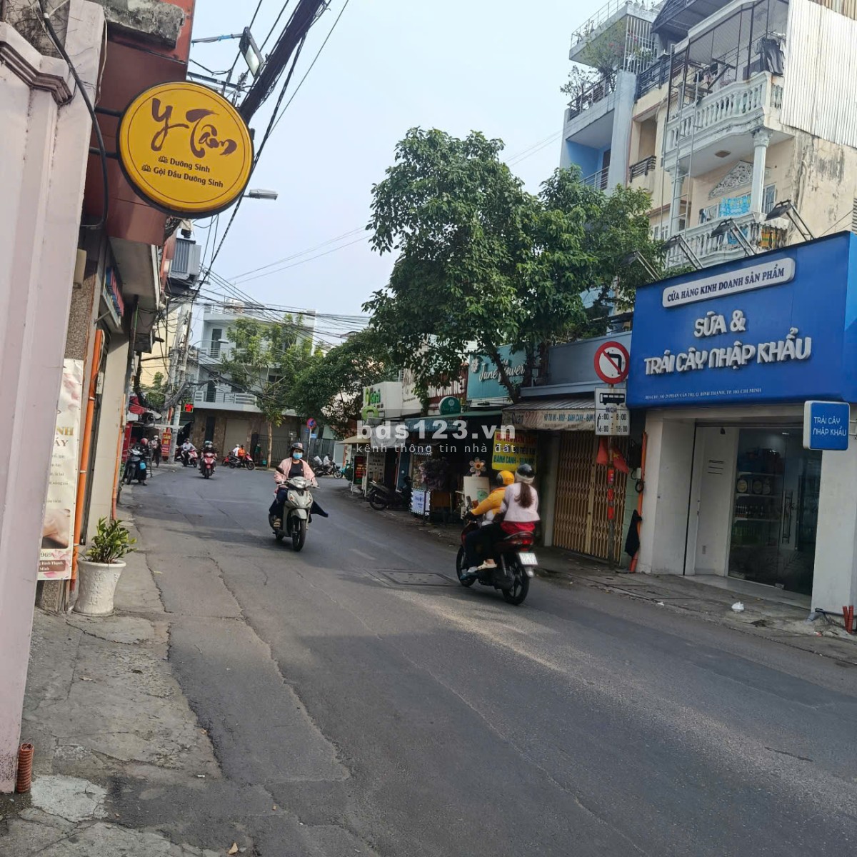 Bán gấp nhà kinh doanh tốt tại trung tâm Bình Thạnh