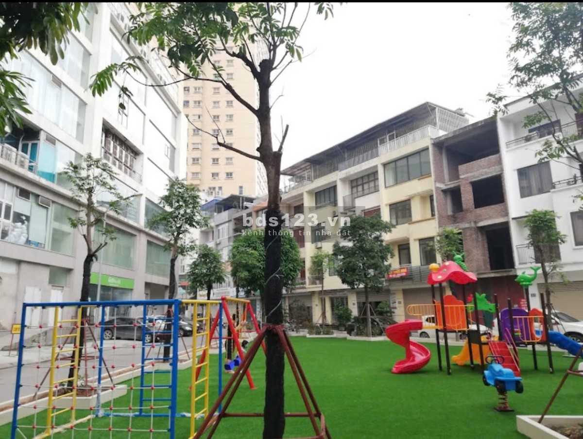 Bán nhanh căn hộ chung cư 107.33 m2 tại C14 - Bộ Công An, Phố…