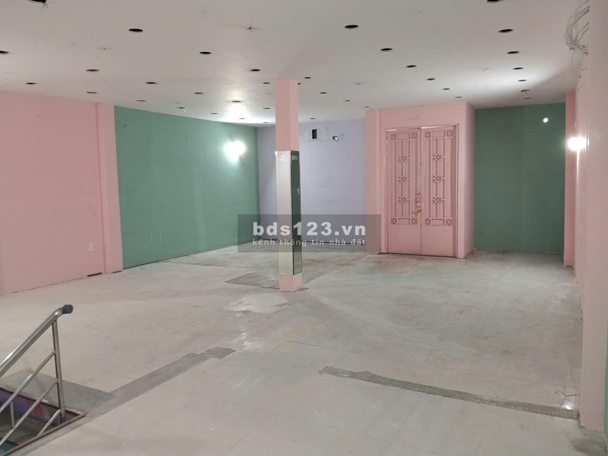 Cho thuê Nhà nguyên căn, mặt tiền đường Phạm Hùng