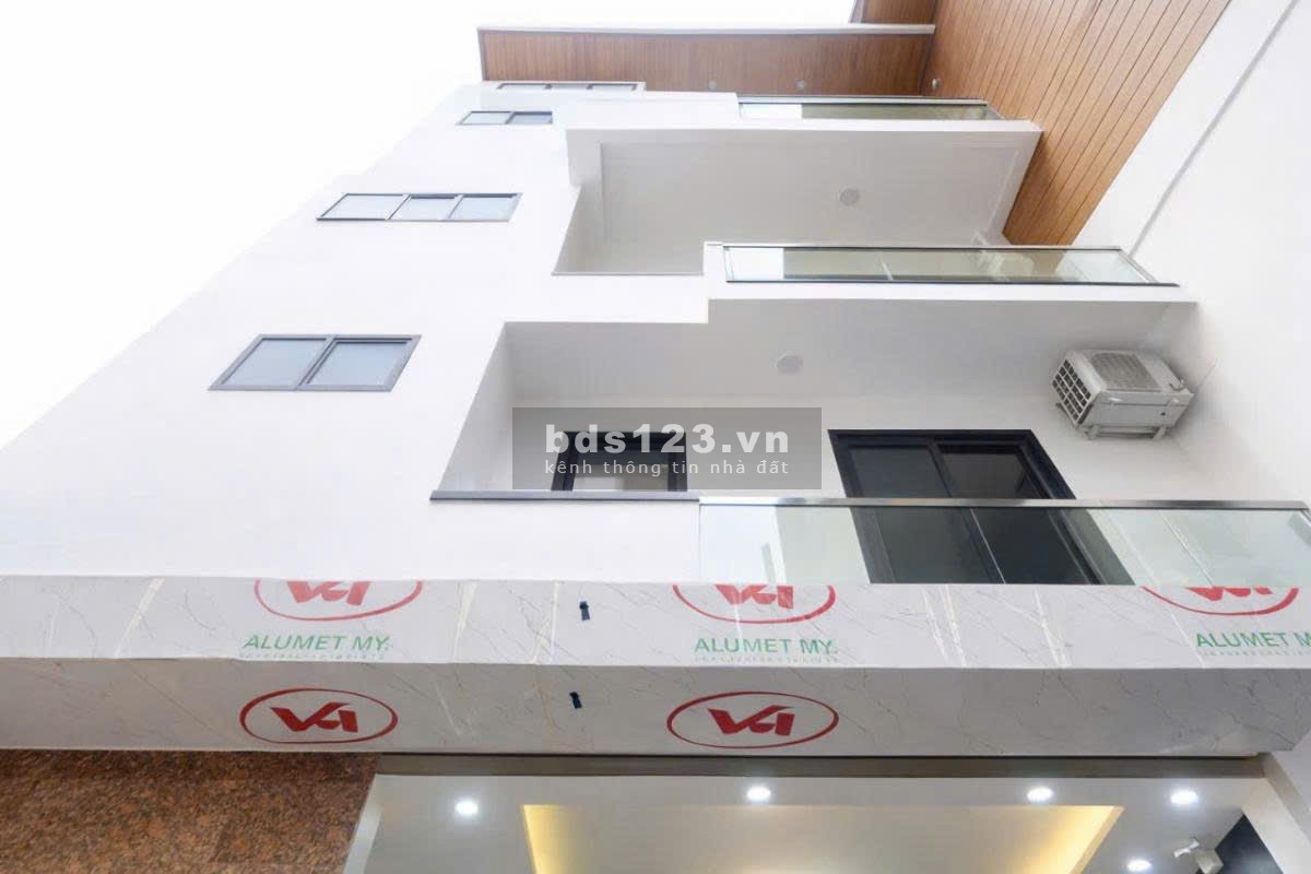 Cần bán nhà ngõ 20 Hồ Tùng Mậu - NGÕ THÔNG OTO - LÔ GÓC…