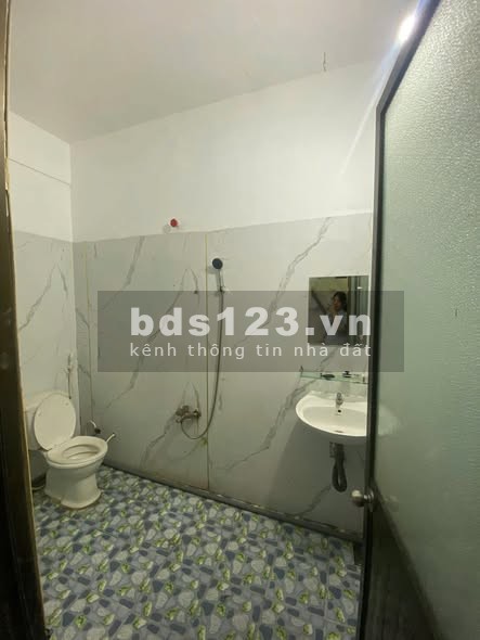 Cho thuê phòng trọ tại 79 Phan Đăng Lưu, P7, Phú Nhuận