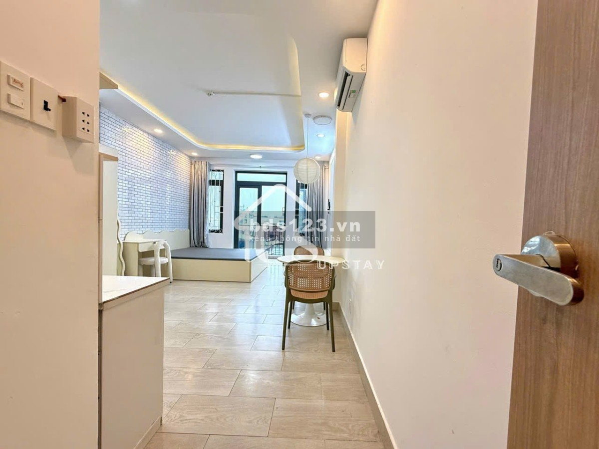 Cho thuê căn hộ dịch vụ 40m2 ở Tân Bình, Hồ Chí Minh, 8.2 triệu/tháng.