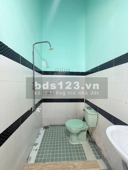 Phòng trọ 20m² có gác cao, 2.8 triệu tại 74 Phan Văn Hớn, Q.12