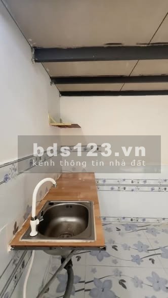 Phòng trọ 20m² có gác cao, 2.8 triệu tại 74 Phan Văn Hớn, Q.12