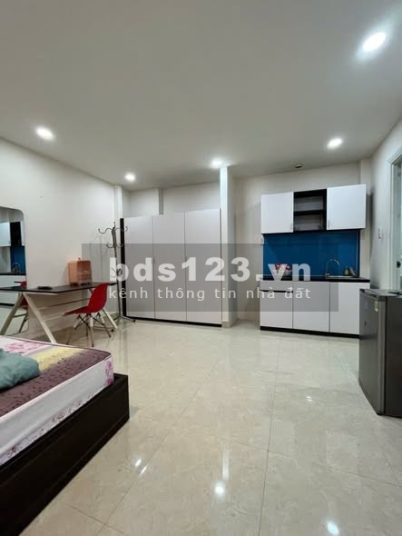 Cho thuê phòng 30m2 full nội thất tại 74 Thạch Thị Thanh, P.…