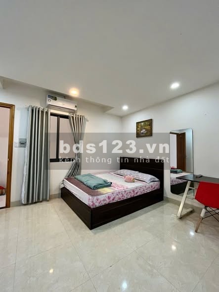 Cho thuê phòng 30m2 full nội thất tại 74 Thạch Thị Thanh, P.…