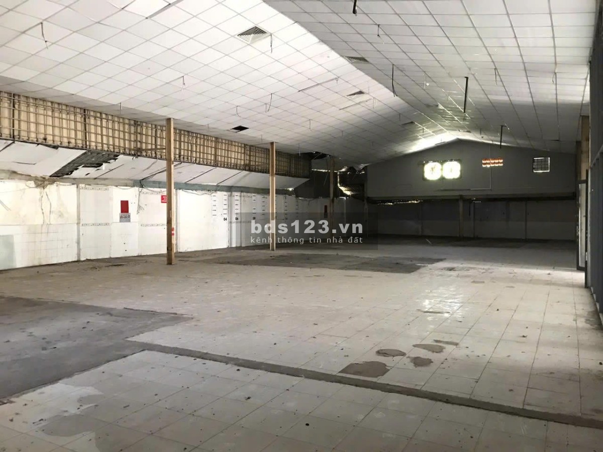 Cho thuê kho xưởng 500m2 gần Đường Phạm Văn Đồng giao với…