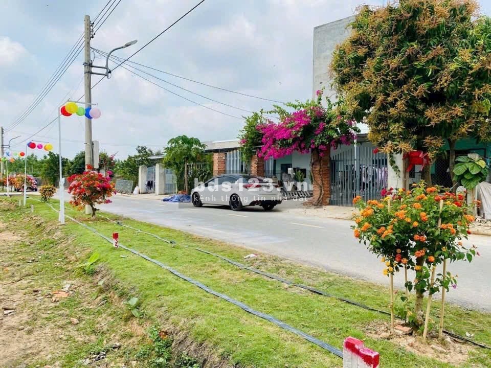 Bán lô đất vườn bưởi có sẵn thổ cư ngay Bàu Bàng Tp.HCM